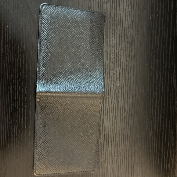 Louis Vuitton Vintage Black Taiga Leather Slim Wallet - Picture 6 of 12